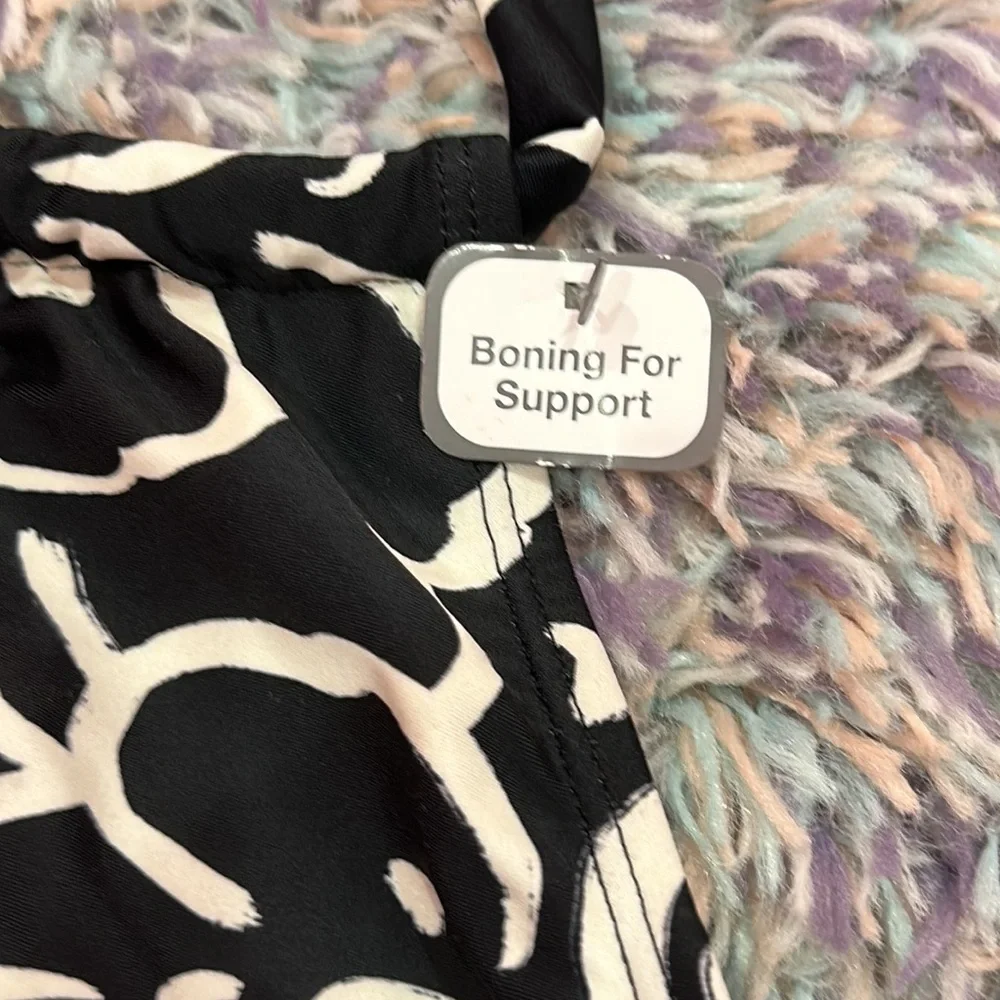 Final Sale 🔥 No More Offer Women's Keyhole Halter Swim Top Size Small